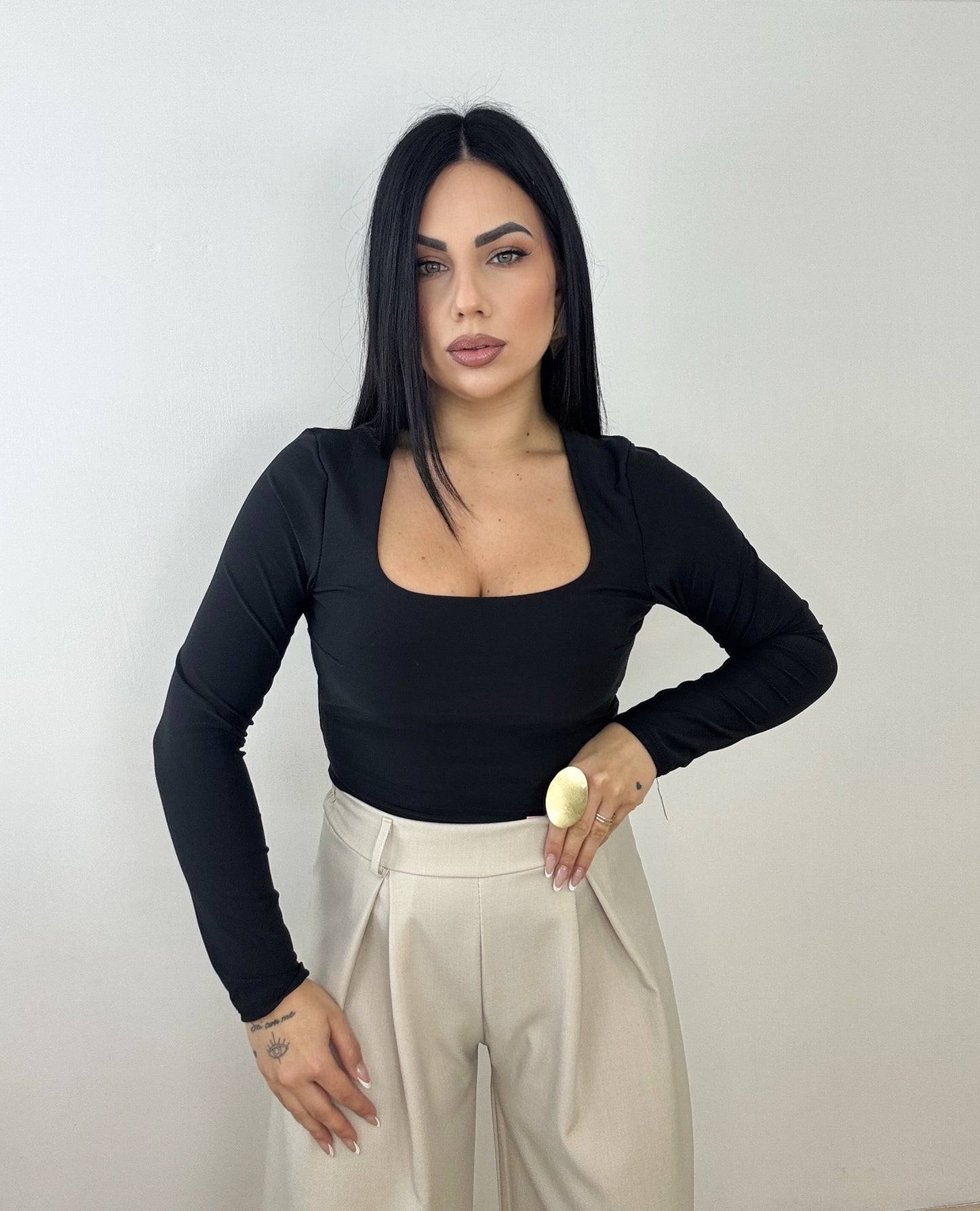 BODY SCOLLO QUADRATO