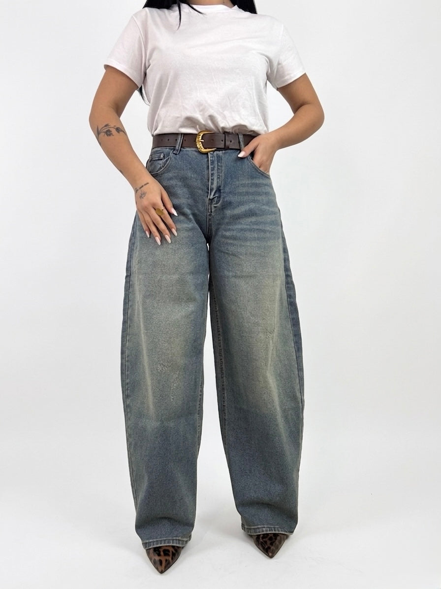 JEANS BAGGY CON CINTURA