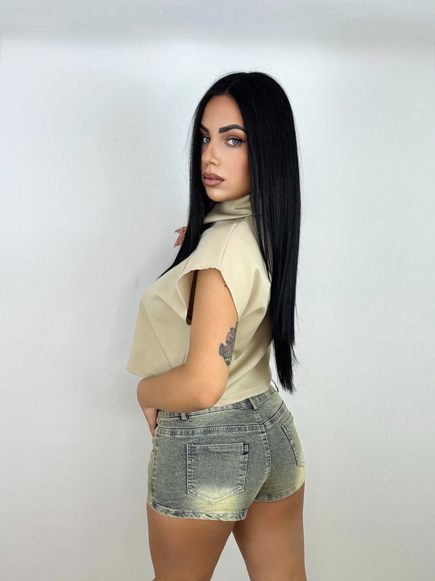 HOT PANTS